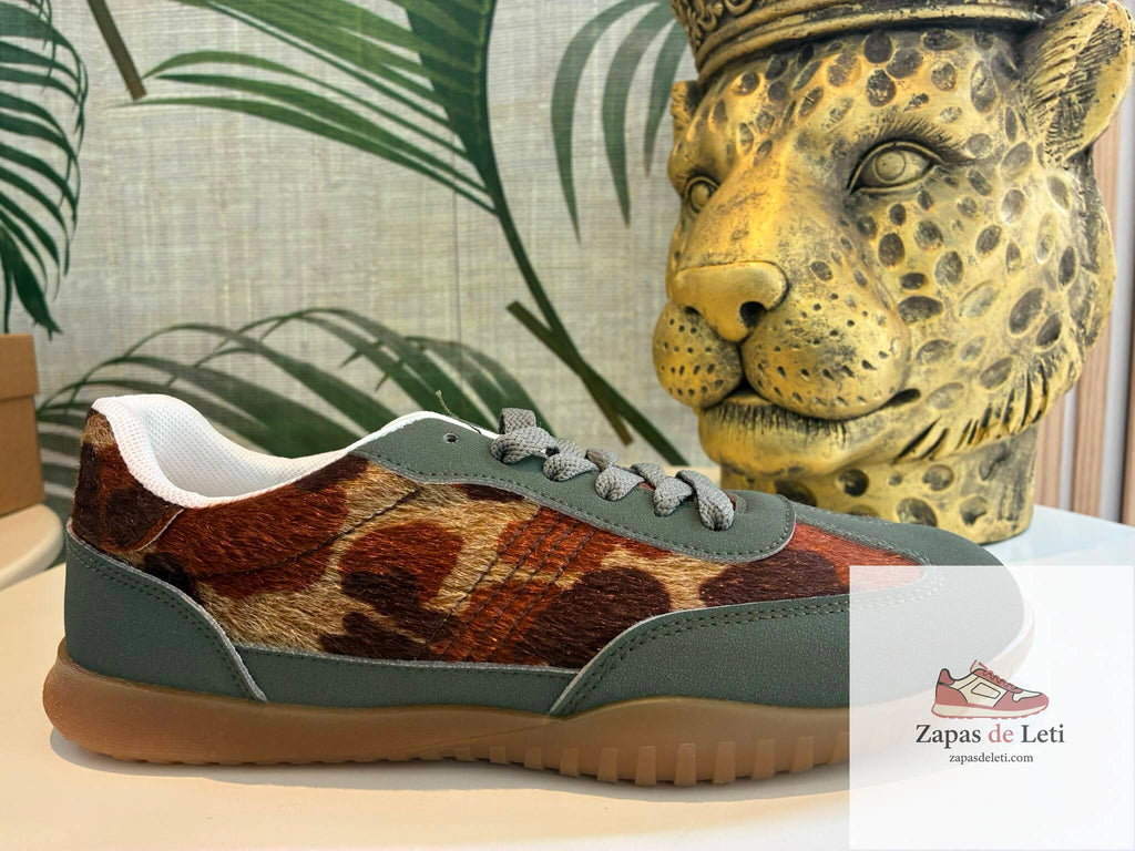 Ref. 2275 Zapatillas Animal print jirafa verde